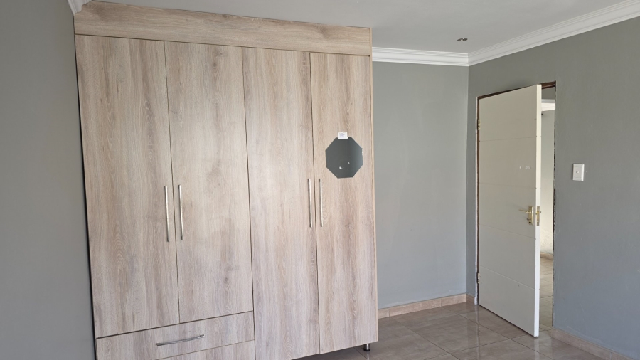 4 Bedroom Property for Sale in Golden Acres Estate Limpopo