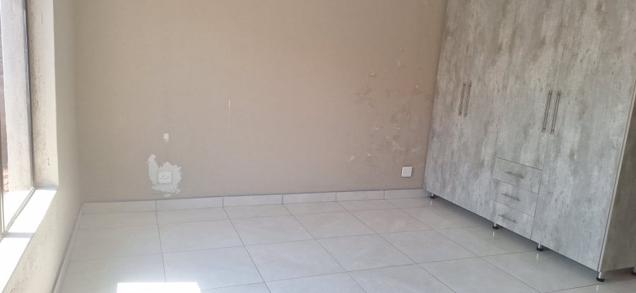 To Let 2 Bedroom Property for Rent in Chroompark Limpopo