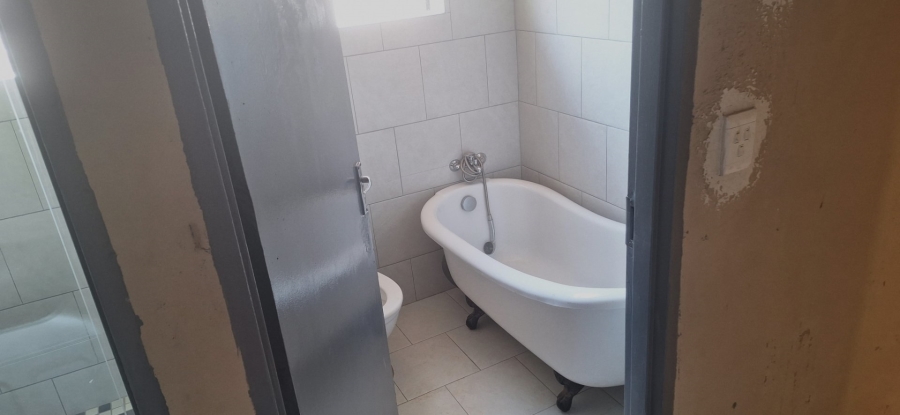 To Let 2 Bedroom Property for Rent in Chroompark Limpopo