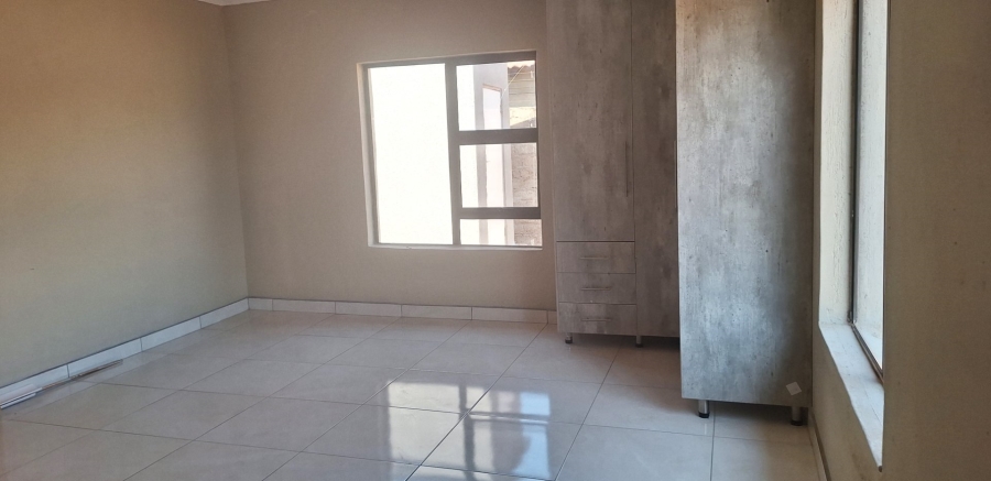 To Let 2 Bedroom Property for Rent in Chroompark Limpopo