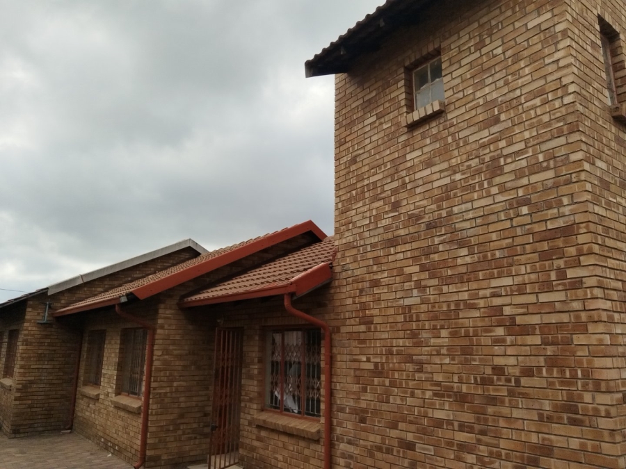 To Let 5 Bedroom Property for Rent in Ivydale Limpopo