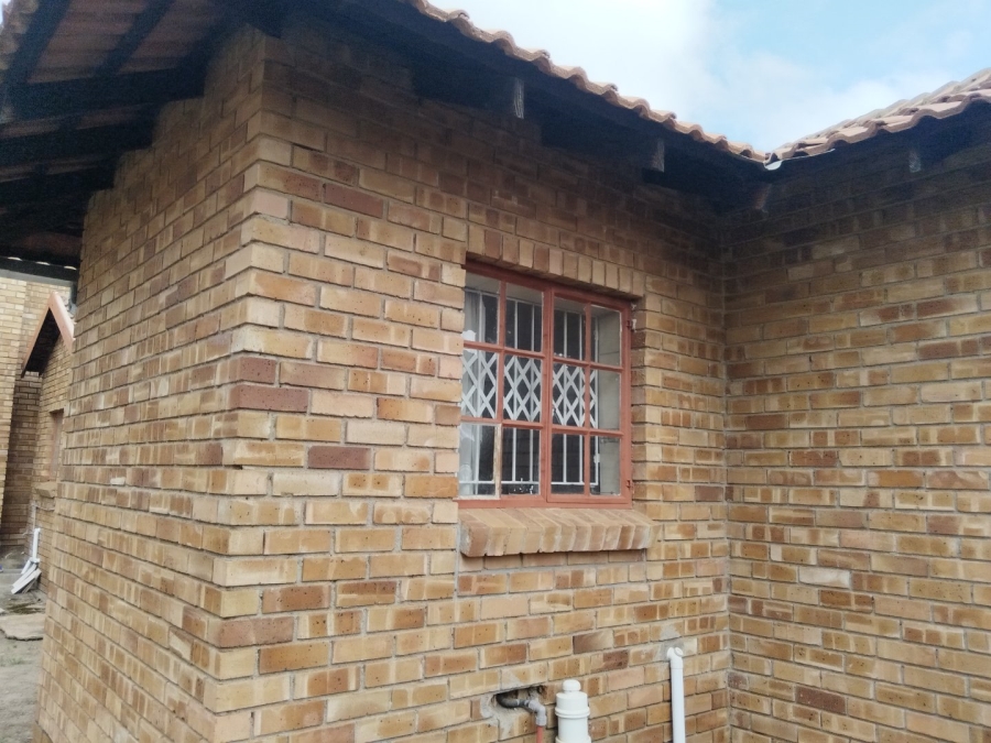 To Let 5 Bedroom Property for Rent in Ivydale Limpopo