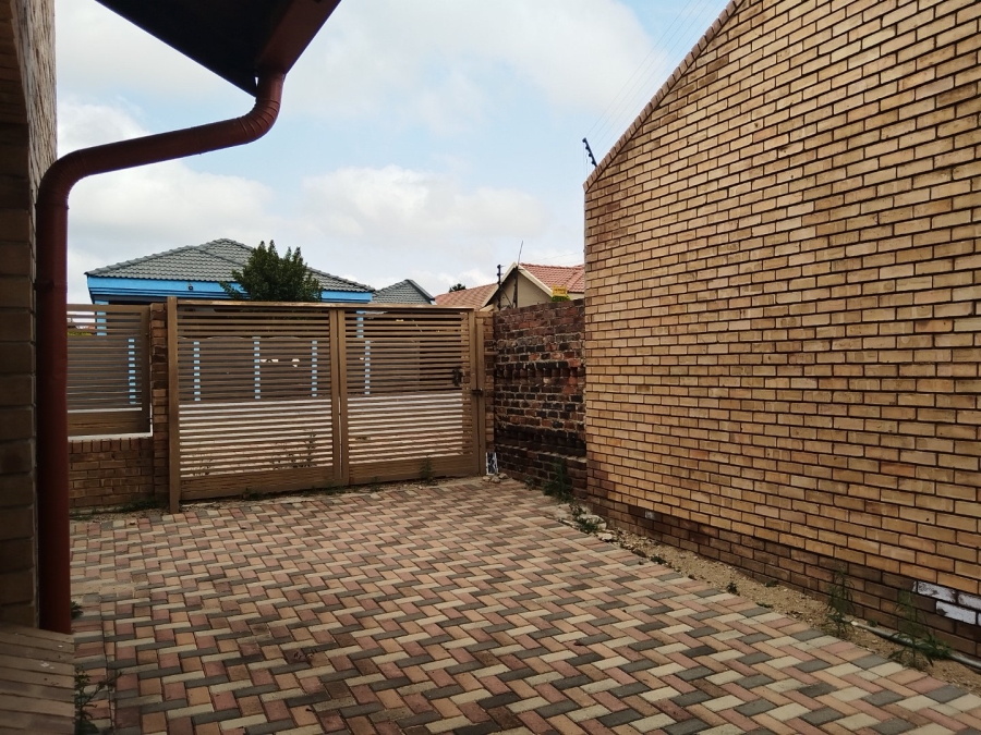 To Let 5 Bedroom Property for Rent in Ivydale Limpopo