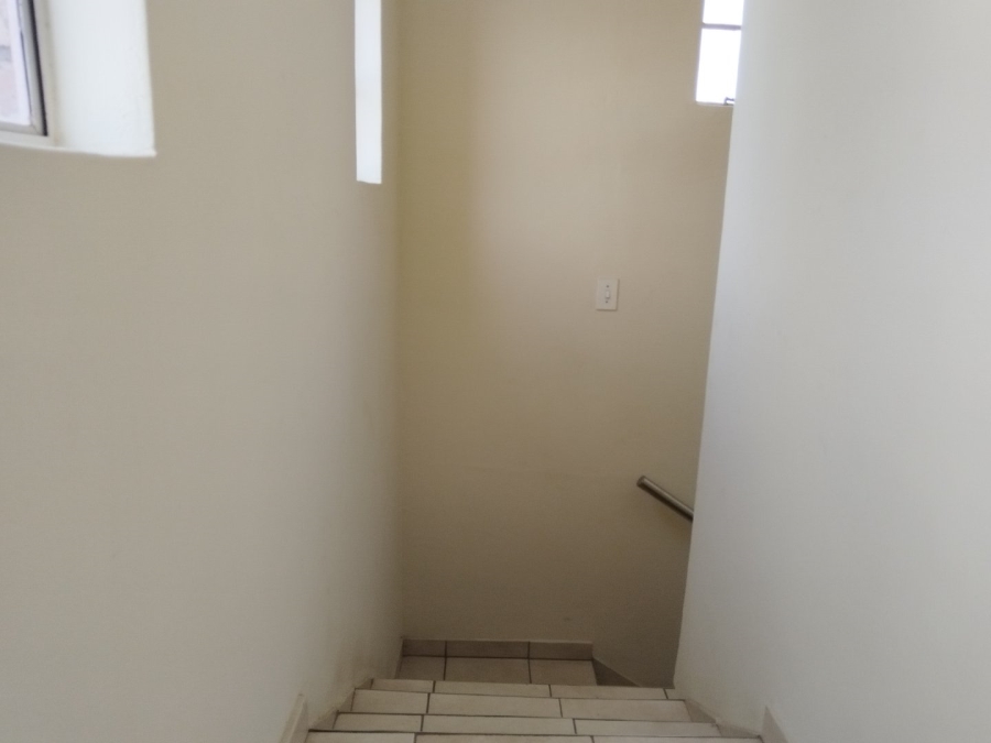 To Let 5 Bedroom Property for Rent in Ivydale Limpopo