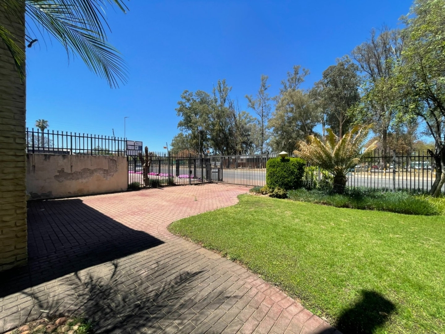 To Let commercial Property for Rent in Polokwane Central Limpopo