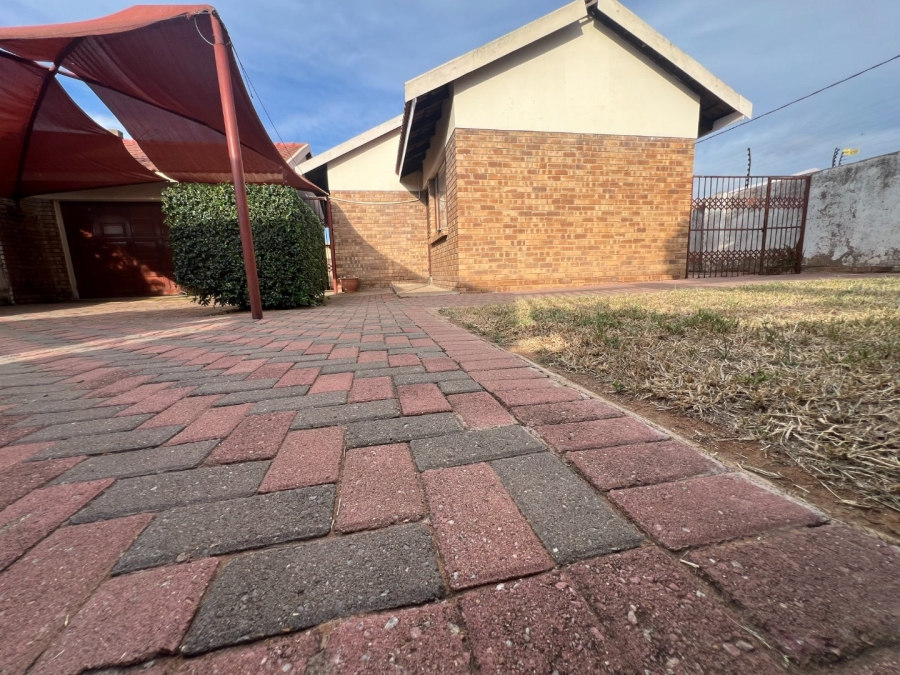 3 Bedroom Property for Sale in Mankweng Limpopo