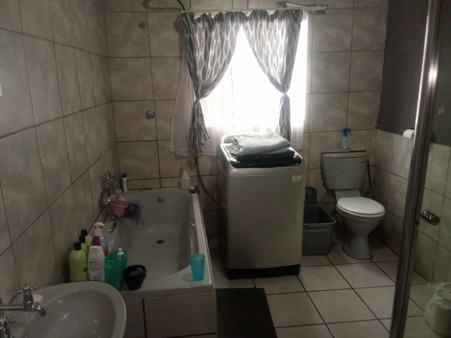 7 Bedroom Property for Sale in Mokopane Central Limpopo