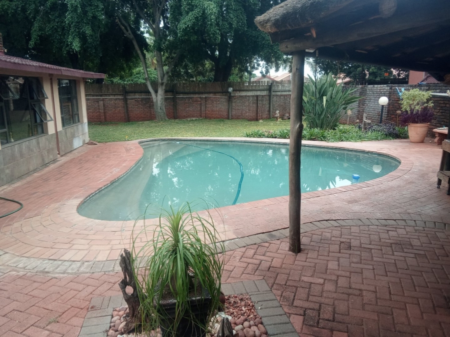 7 Bedroom Property for Sale in Mokopane Central Limpopo