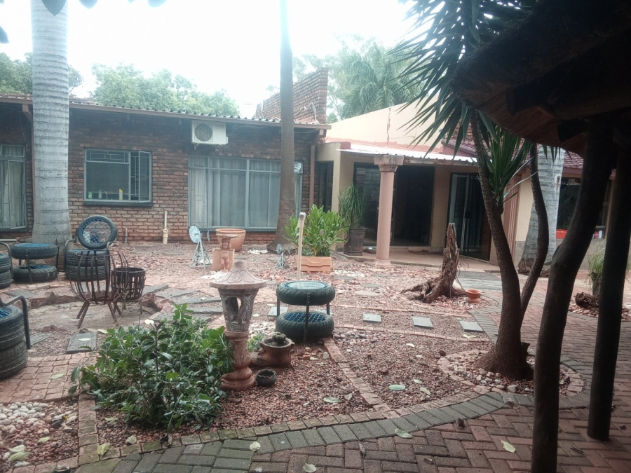 7 Bedroom Property for Sale in Mokopane Central Limpopo