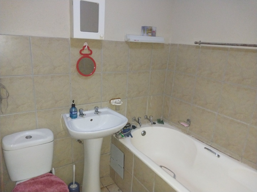 2 Bedroom Property for Sale in Polokwane Central Limpopo