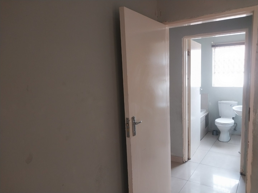 To Let 2 Bedroom Property for Rent in Southern Gateway Limpopo