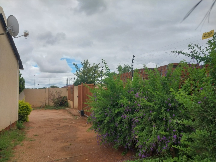 To Let 2 Bedroom Property for Rent in Southern Gateway Limpopo