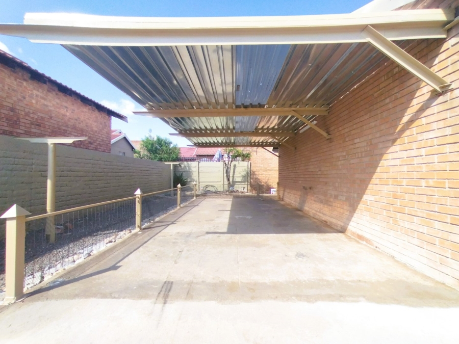 3 Bedroom Property for Sale in African Jewel Limpopo