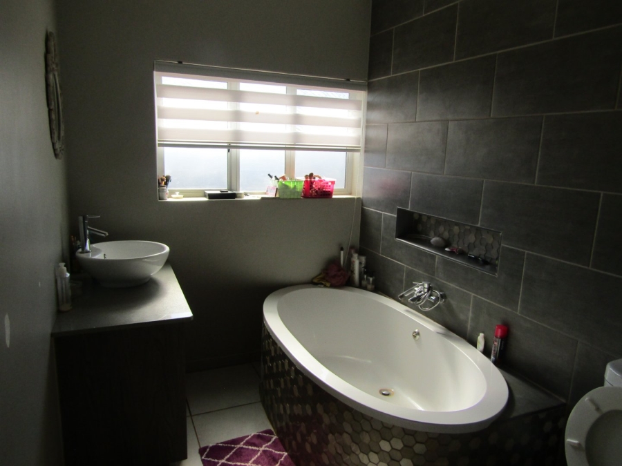 4 Bedroom Property for Sale in Thabazimbi Limpopo
