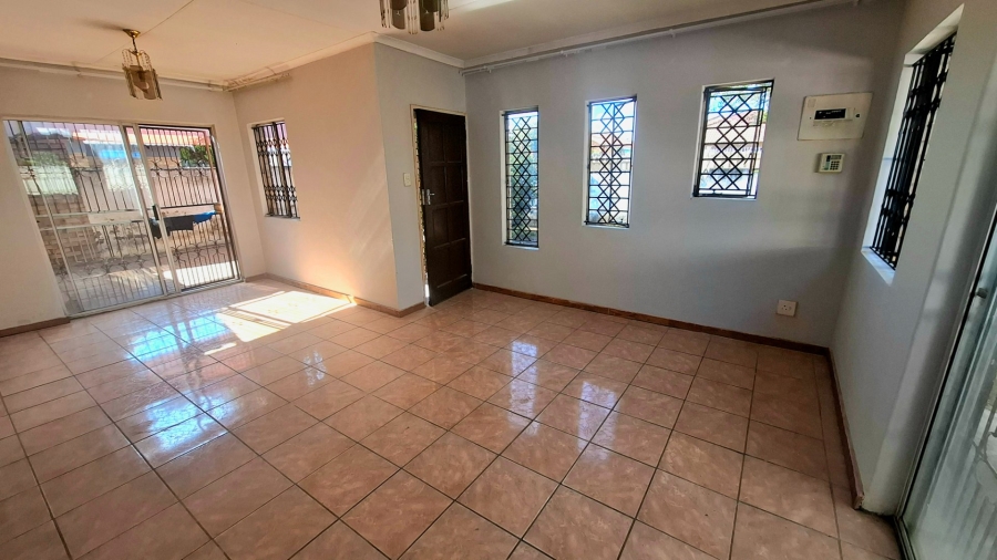 3 Bedroom Property for Sale in Ivydale Limpopo