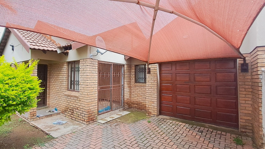 3 Bedroom Property for Sale in Ivydale Limpopo