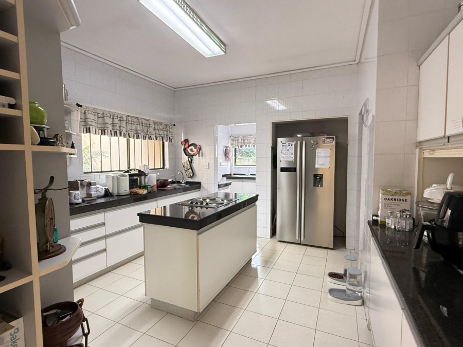 5 Bedroom Property for Sale in Chroompark Limpopo