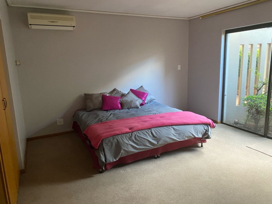 5 Bedroom Property for Sale in Chroompark Limpopo