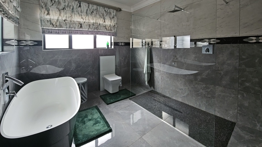 5 Bedroom Property for Sale in North View Estate Limpopo