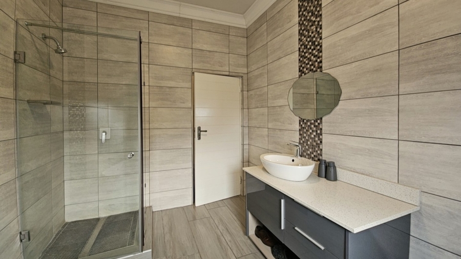 5 Bedroom Property for Sale in North View Estate Limpopo