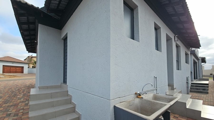 5 Bedroom Property for Sale in North View Estate Limpopo