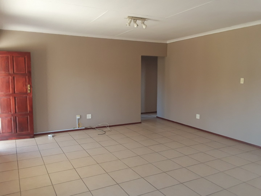 To Let 3 Bedroom Property for Rent in Bendor Limpopo
