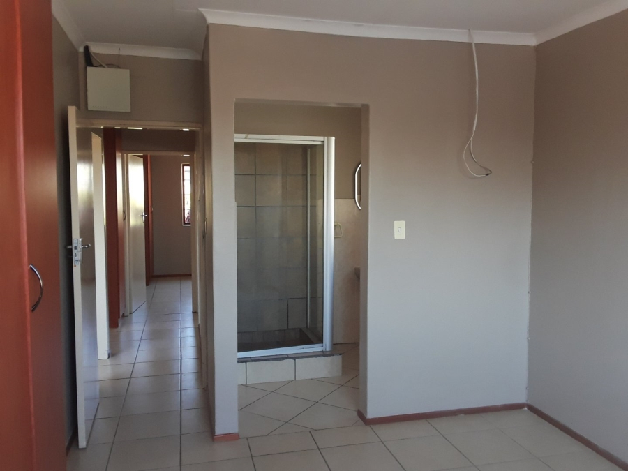 To Let 3 Bedroom Property for Rent in Bendor Limpopo
