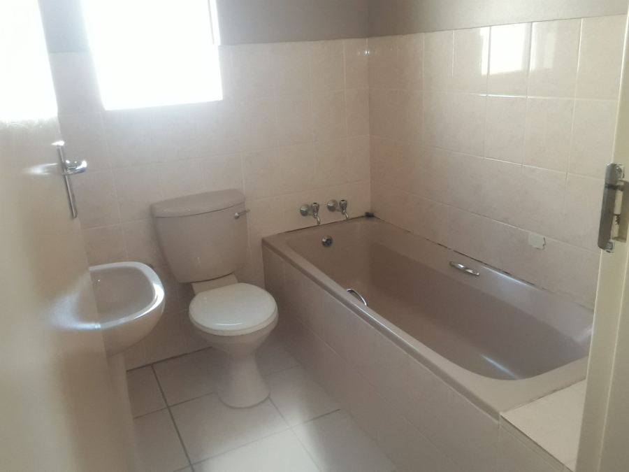 To Let 3 Bedroom Property for Rent in Bendor Limpopo