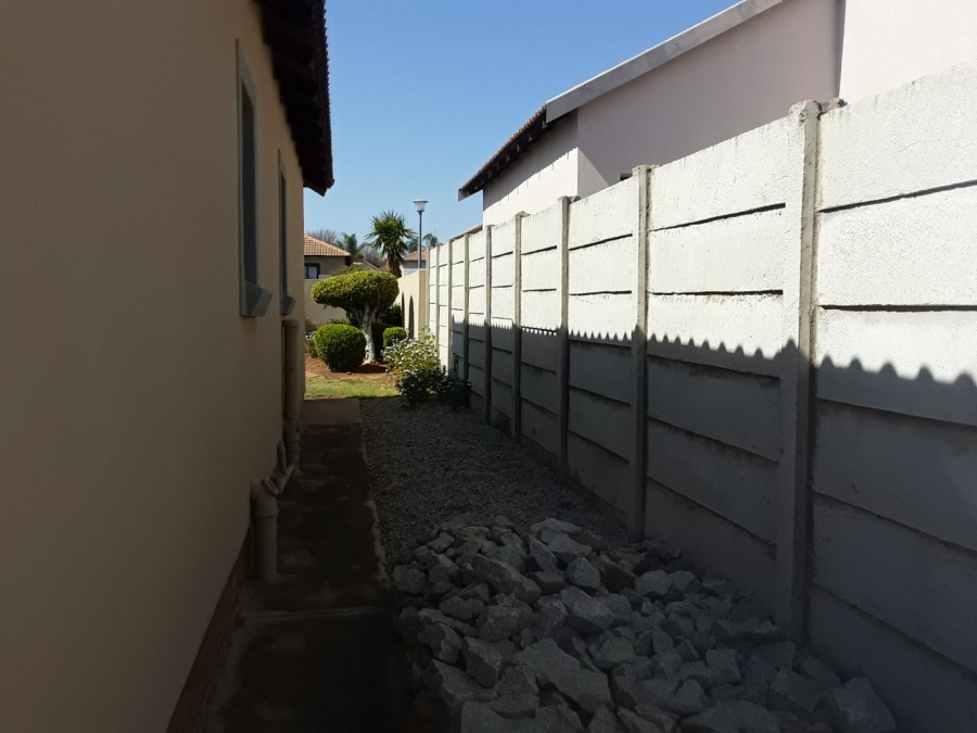 To Let 3 Bedroom Property for Rent in Bendor Limpopo
