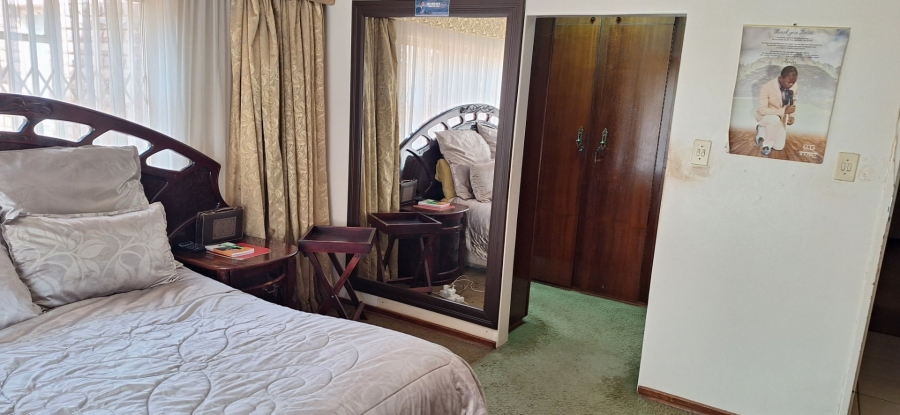 5 Bedroom Property for Sale in Impala Park Limpopo