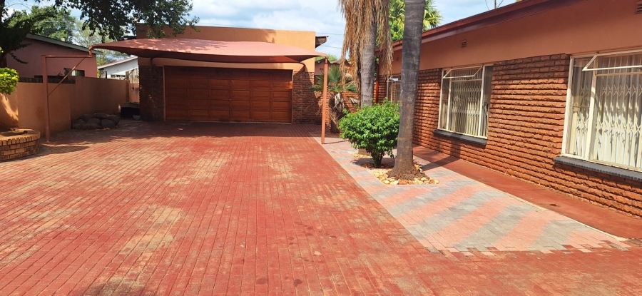 5 Bedroom Property for Sale in Impala Park Limpopo