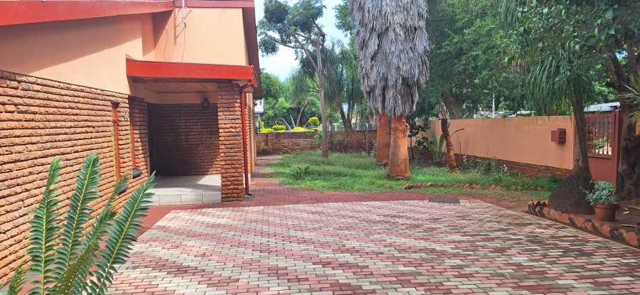 5 Bedroom Property for Sale in Impala Park Limpopo