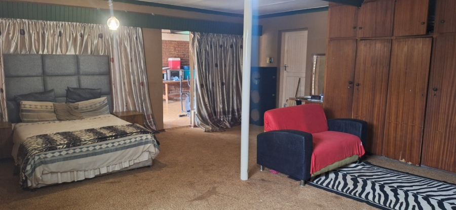 5 Bedroom Property for Sale in Impala Park Limpopo