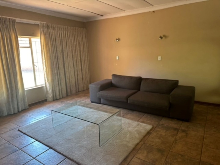 5 Bedroom Property for Sale in Impala Park Limpopo