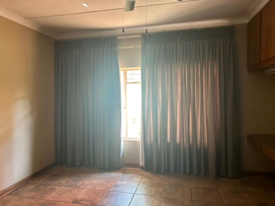 5 Bedroom Property for Sale in Impala Park Limpopo