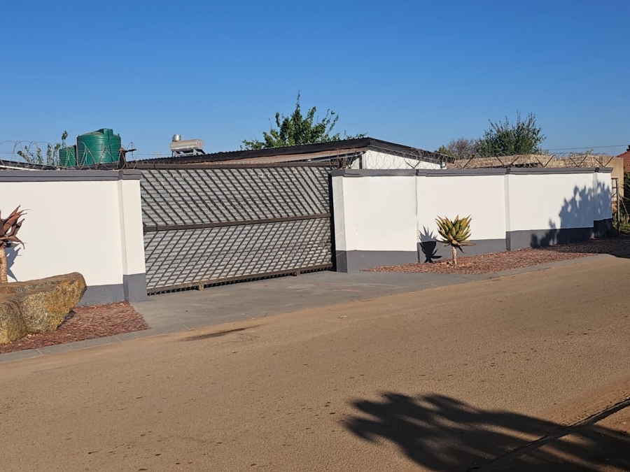 1 Bedroom Property for Sale in Mokopane Rural Limpopo