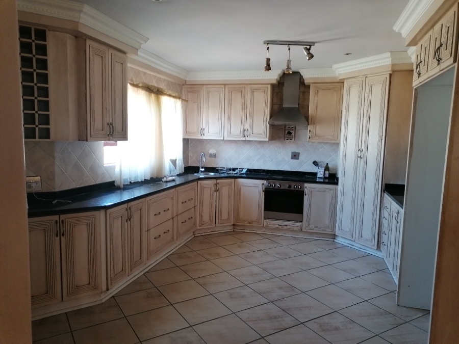 5 Bedroom Property for Sale in Bendor Limpopo