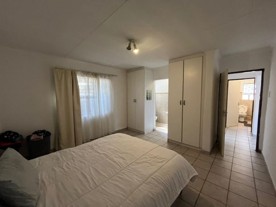 2 Bedroom Property for Sale in Polokwane Central Limpopo