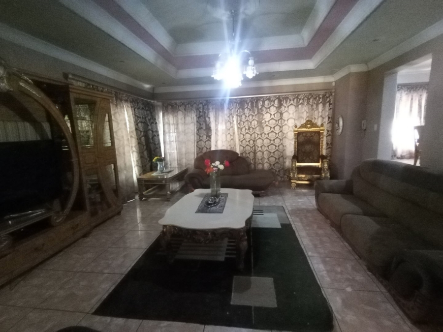 7 Bedroom Property for Sale in Polokwane Central Limpopo