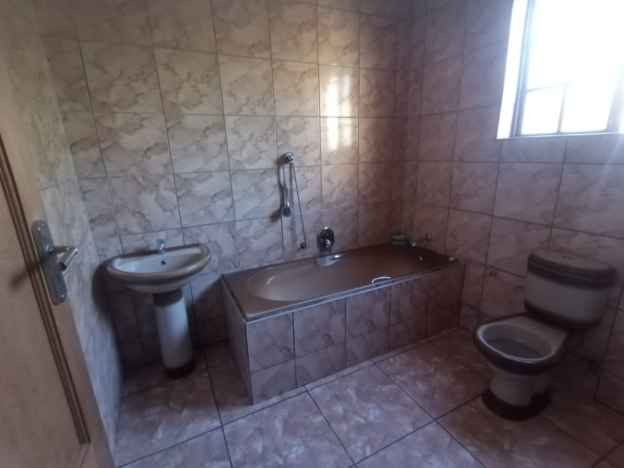 7 Bedroom Property for Sale in Polokwane Central Limpopo