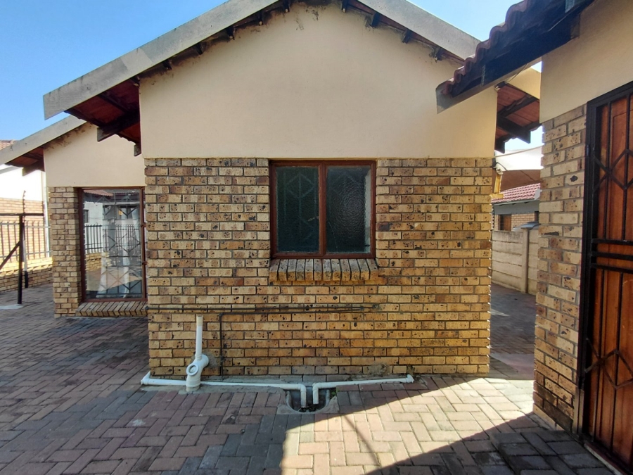 3 Bedroom Property for Sale in Emdo Park Limpopo