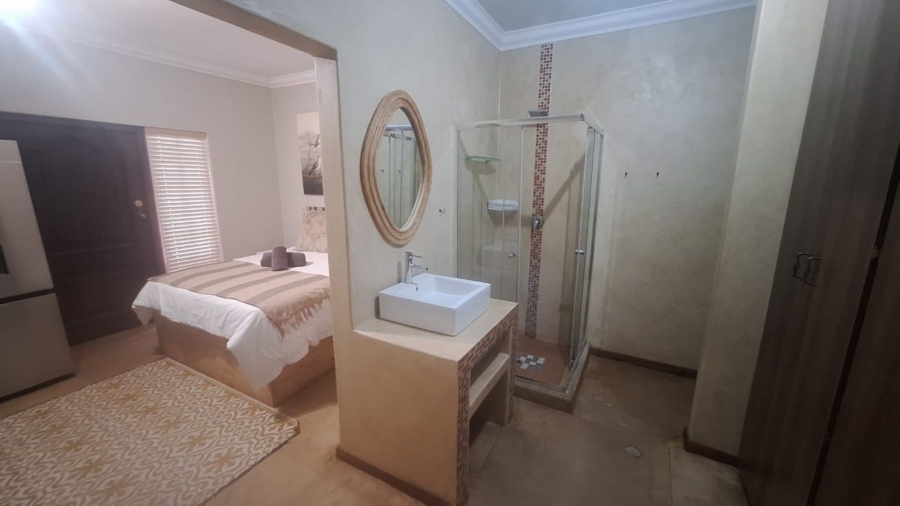 To Let 5 Bedroom Property for Rent in Mokopane Central Limpopo