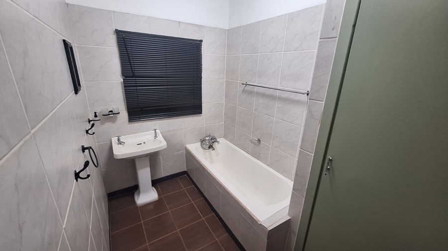 4 Bedroom Property for Sale in Impala Park Limpopo