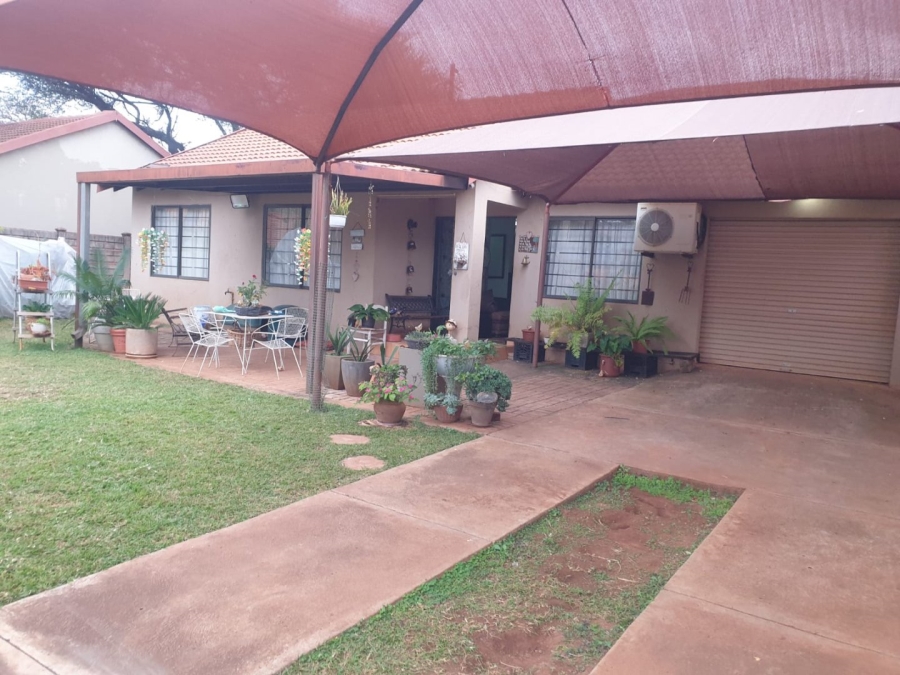 3 Bedroom Property for Sale in Doorhoek AH Limpopo