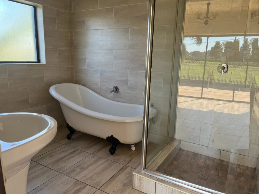 6 Bedroom Property for Sale in Riverside Estate Limpopo