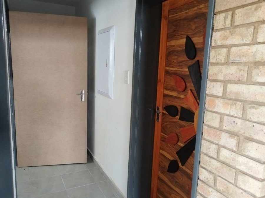 To Let Commercial Property for Rent in Magna Via Industrial Limpopo