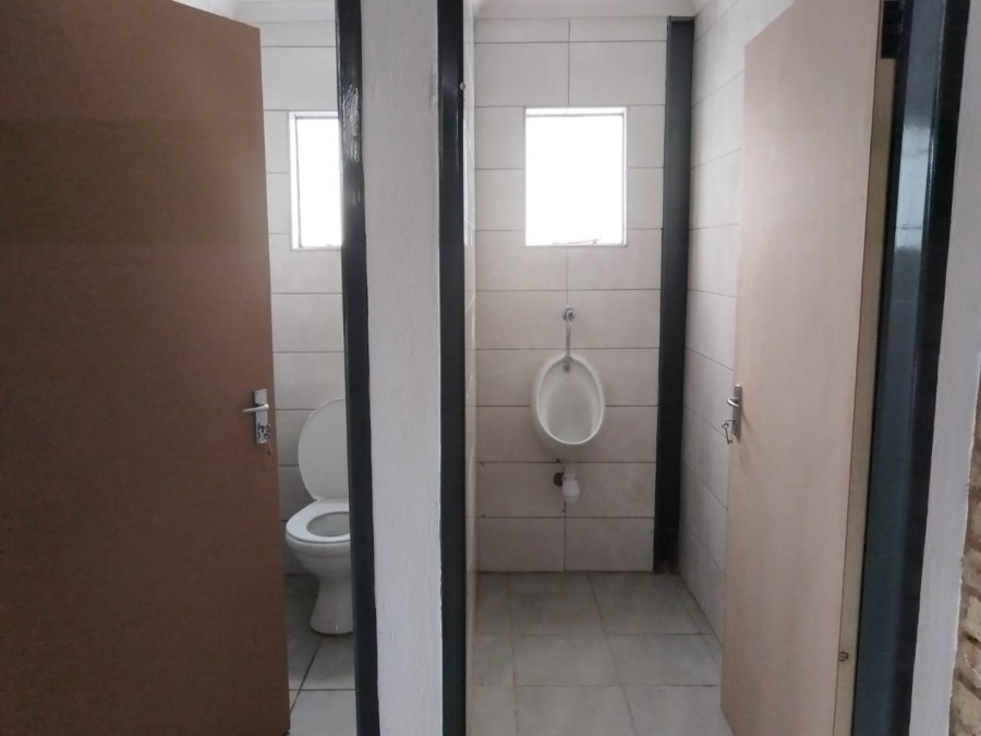 To Let Commercial Property for Rent in Magna Via Industrial Limpopo