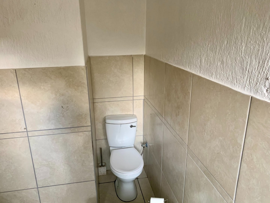 To Let 1 Bedroom Property for Rent in Polokwane Central Limpopo