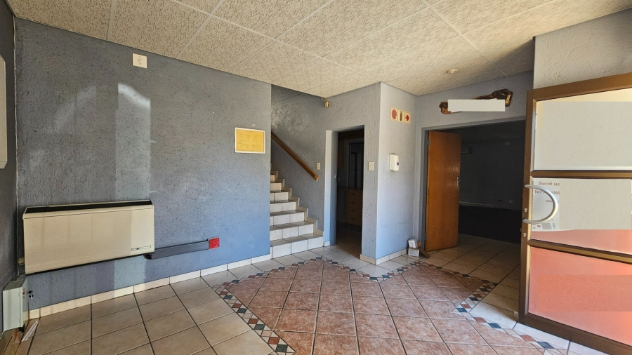 To Let Commercial Property for Rent in Hampton Court Limpopo
