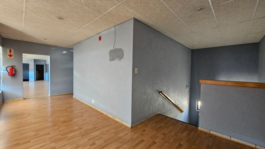 To Let Commercial Property for Rent in Hampton Court Limpopo
